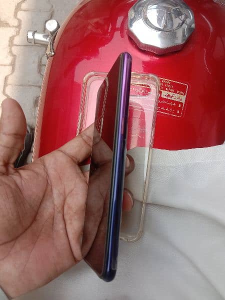 original oppo F9  (4+64) with box & charger 4