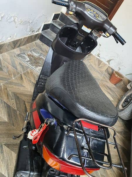 HONDA DIO JAPANESE SCOOTY FOR SALE 3