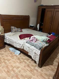 bed room set for sale dressing almari and divider