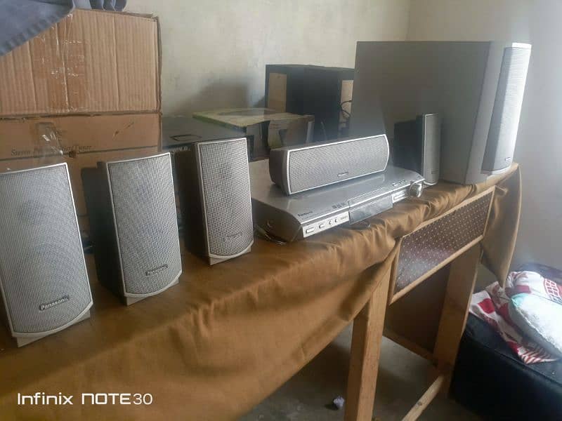 Panasonic SA-HT530 home theater 5.1 0