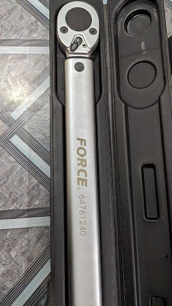 Force Torque Wrench