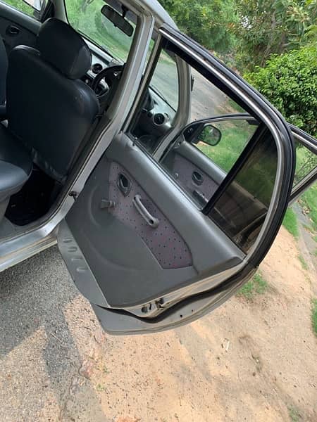 Hyundai Santro in Geniune condition 10