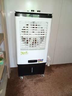 NG air cooler inverter  just few days used. in brand new condition 0