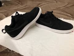 nike shoes size 8.5 brand new