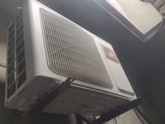 1.5 Ton Non-Inverter Gree AC Used (Fit Condition)