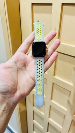 Apple Watch se 40mm  water pack
