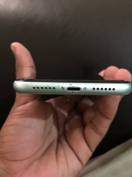 Iphone 11 64 GB Non PTA (J. V) for Sale 6