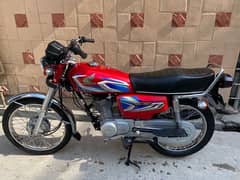 Golden No Honda 125 22 model Lush Condition first owner