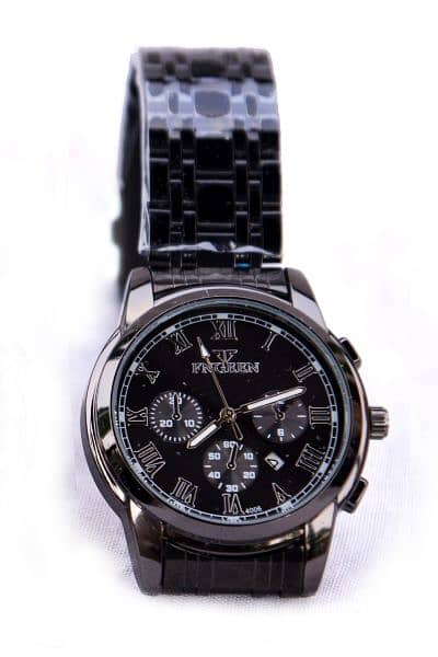 "black : The Timepiece of Luxury" 1