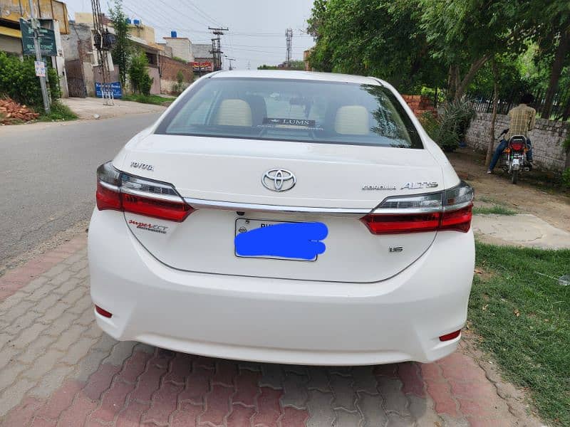 Toyota Corolla Altis 2018 11