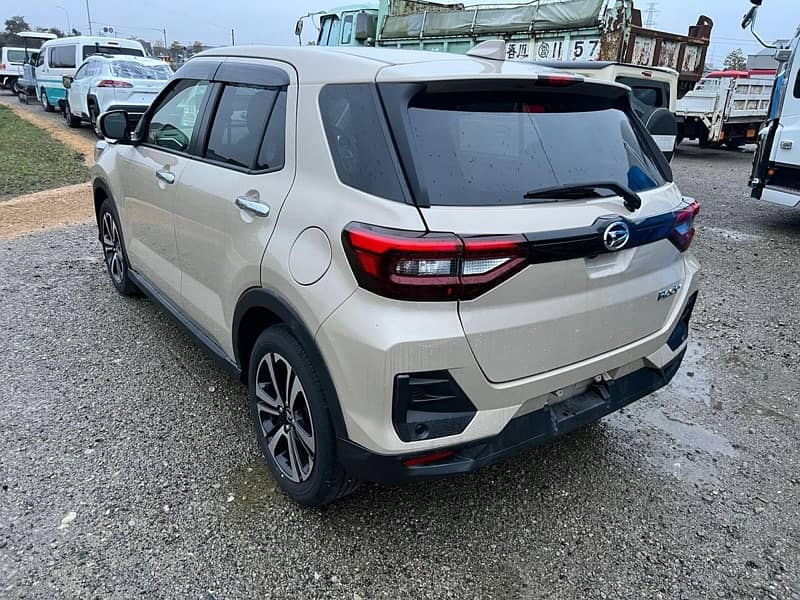 Daihatsu Rocky 2021 4