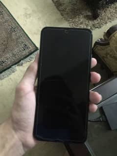 Realme c11 32/2gb 9/10 condition urgent sell price is fixed