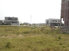 10 marla facing park 40 ft road plot for sale ideal location reasonable price