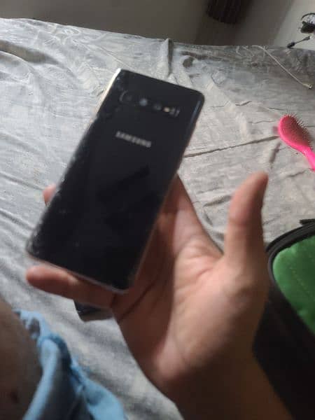 Samsung s10plus non pta panel gren ha uper wala nazar Ata ha 3