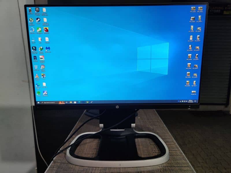 HP Z23n 23 inch ips bazelless led 1