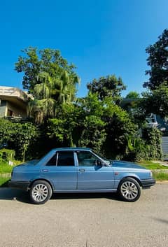 Nissan Sunny 1988