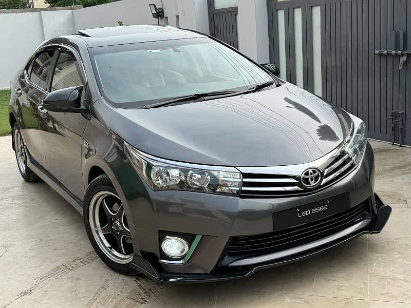 Toyota Altis Grande 2017 9