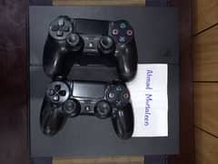 PS4 1200 Series 500 GB with 2 Controllers, PS Plus Premium and Games