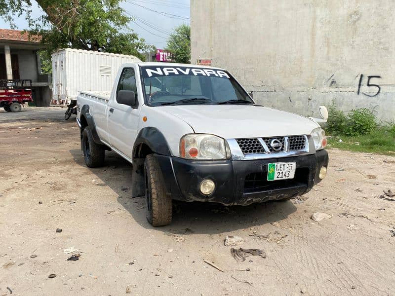 NISSAN NAVARA 6