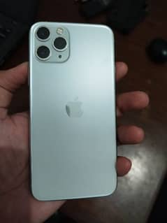 iPHONE 11 PRO