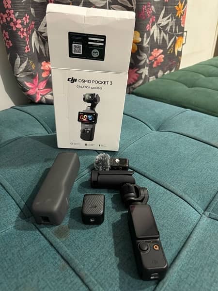 DJI Osmo Pocket 3 Creator Combo 0