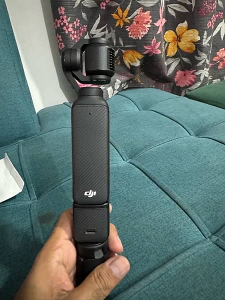 DJI Osmo Pocket 3 Creator Combo 2