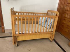 baby cot