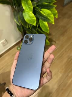 iphone 12 pro max(LOOKING FOR EXCHANGE)