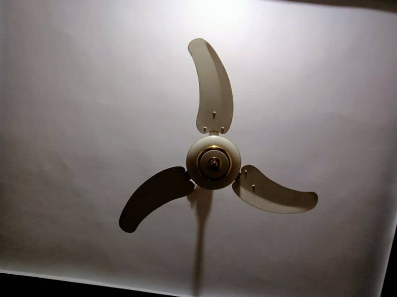 starco ceiling fan 36"size in original copper 2