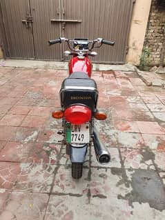 Honda 125 CG urgent for sale my WhatsApp number,,03283693926