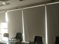 Office Blinds 5 piece for sale