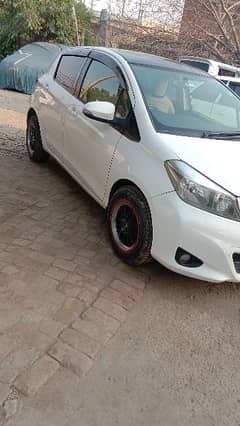 Toyota Vitz 2016