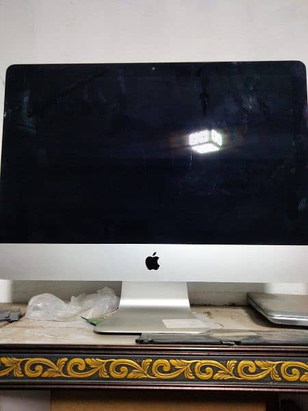 Apple iMac 21.5” Intel Core i5-4570S 2.9Ghz 8gb 1TB Hard 2