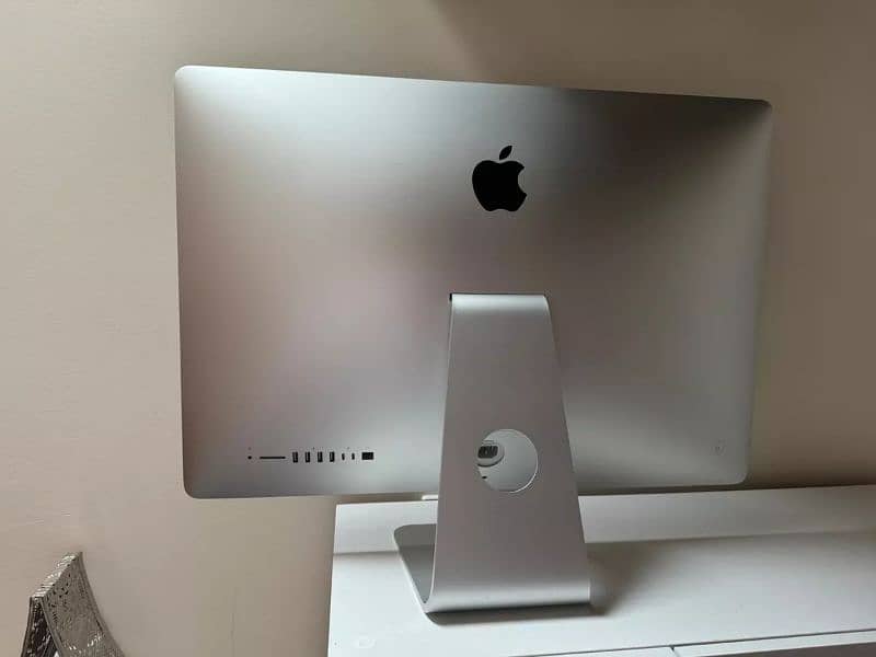 Apple iMac 21.5” Intel Core i5-4570S 2.9Ghz 8gb 1TB Hard 4