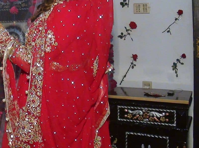 bridal dress /barat dress /bridal lhnga/wedding dress/shadi ka lhnga 2