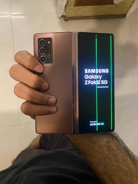 Samsung Galaxy Z Fold 2 7