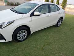 Corolla GLI auto 2019 b2b original only 13253km chali hy