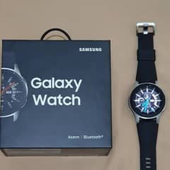 Samsung Galaxy s4 watch with complete accessories