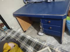 office table good condition