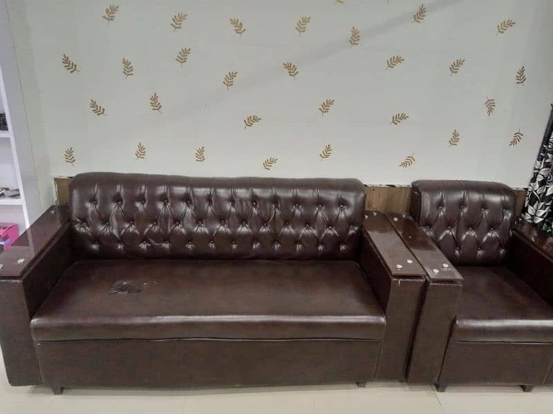 sofa set like new just 2 months use 0