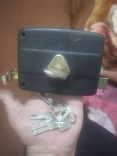 door lock iron with otiginal keys