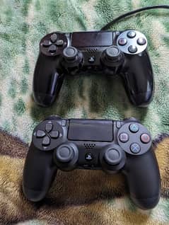 PS4 ORIGINAL DUALSHOCKS COMPLETELY WORKING