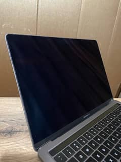MacBook Pro 2019 Touchbar 13 Inch 8/128