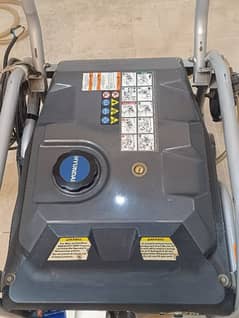 Hyundai generator 6.5 kva in very good Condition like brand new