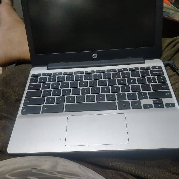 Hp ChromeBook + Android 4GB Ram Ultra Slim 5 HRS Backup 2