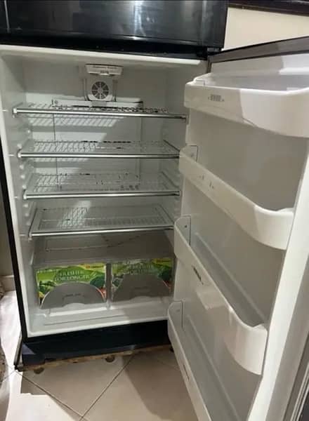 Dawlance Refrigerator Slightly Used 4