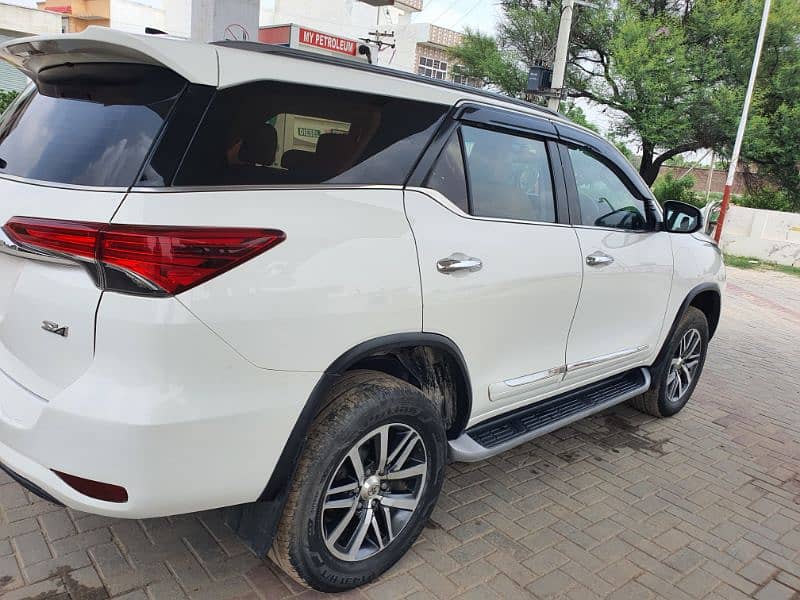 Toyota Fortuner Sigma 2018 3