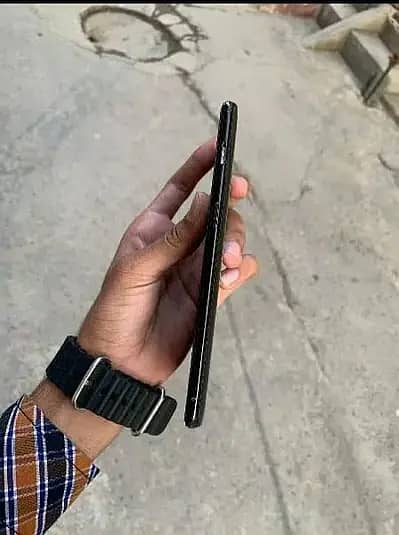 One plus 6t 8/128 for sell. 3