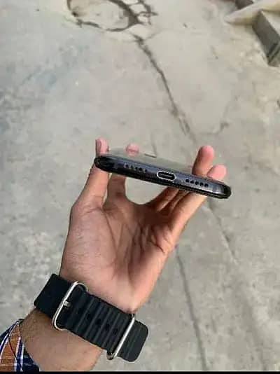 One plus 6t 8/128 for sell. 5