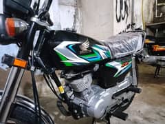 Honda 125 2023 model Karachi number excellent and original condition